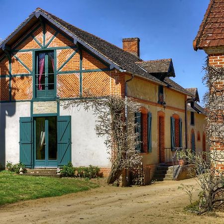 Cottages De Chateau De Vaux Yvré-lʼÉvêque 外观 照片