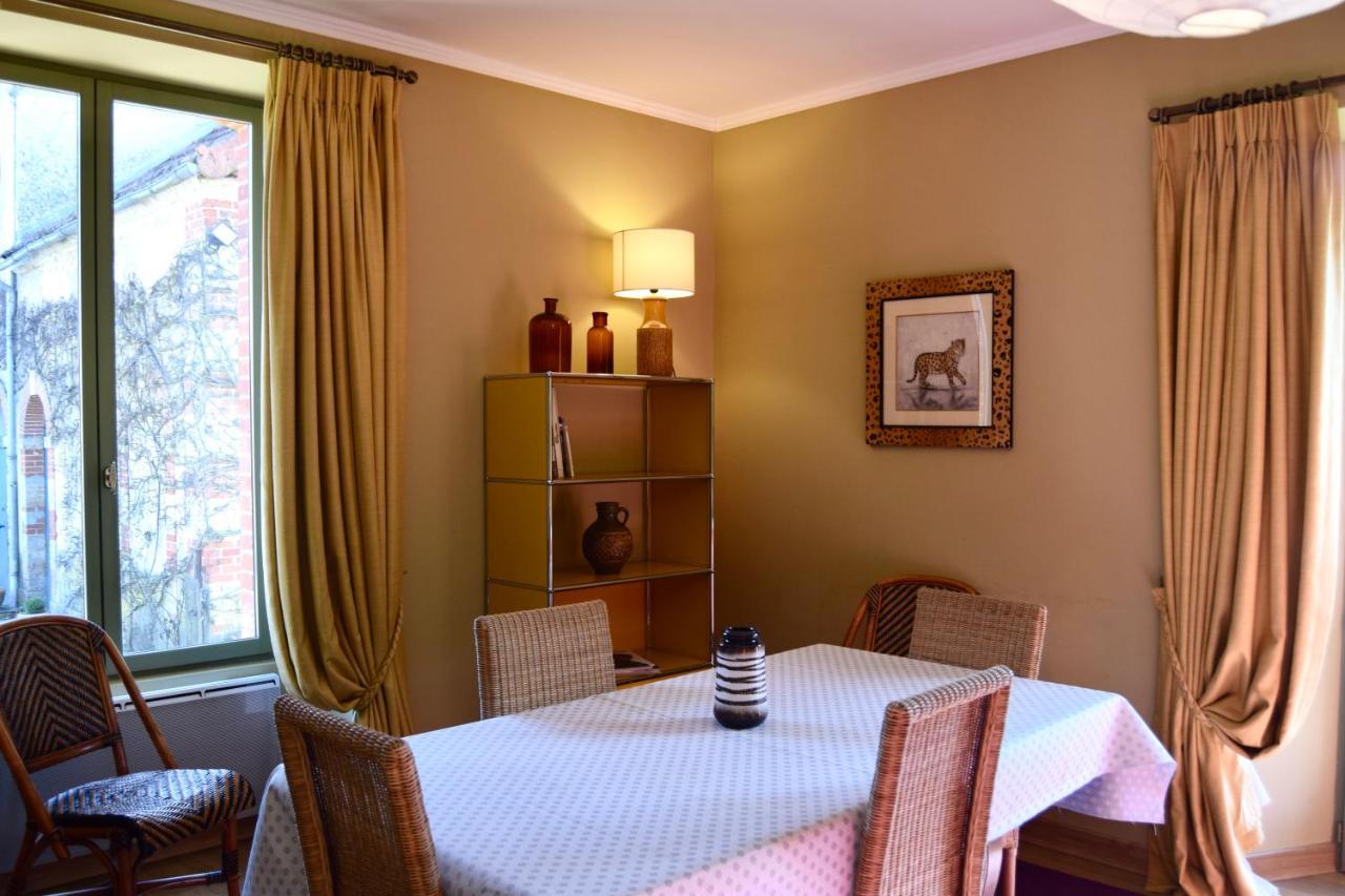 Cottages De Chateau De Vaux Yvré-lʼÉvêque 外观 照片