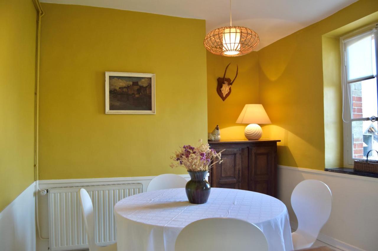 Cottages De Chateau De Vaux Yvré-lʼÉvêque 外观 照片