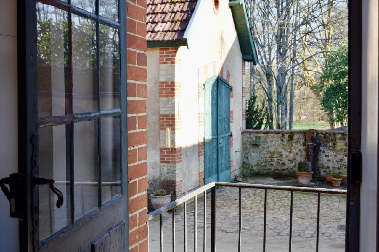Cottages De Chateau De Vaux Yvré-lʼÉvêque 外观 照片